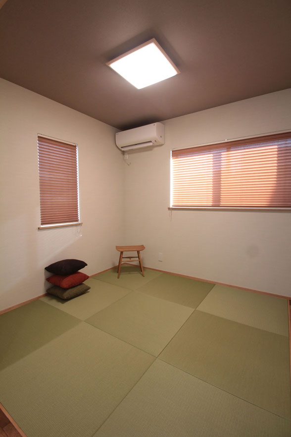 和modern関連画像