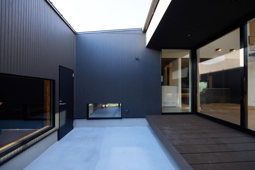 バイクガレージのある家関連画像