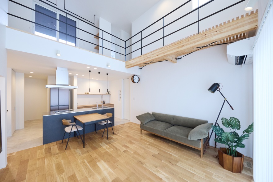 enjoy on the inner balcony関連画像