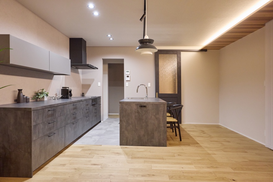 Garage+Flat -modern house-